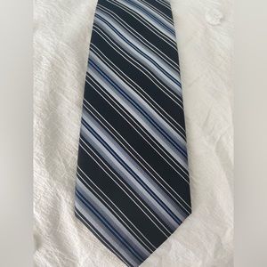 Perry Ellis 100% Handmade Silk Tie - Black/White/Blue Striped